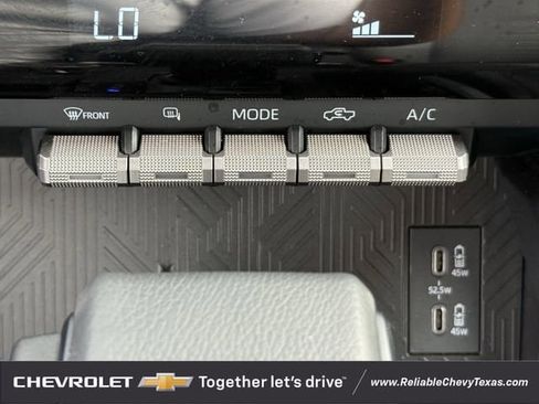 Used 2024 Toyota Tacoma TRD Off-Road image 23