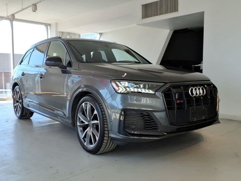 Used 2023 Audi SQ7 Prestige w/ Prestige Package AWD/4WD image 3