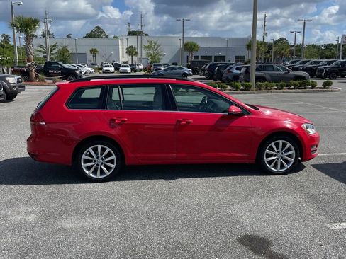 Used 2016 Volkswagen Golf SE FWD image 8