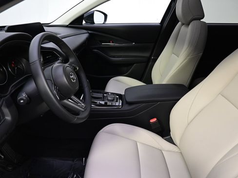 Certified 2025 MAZDA CX-30 AWD 2.5 S w/ Preferred Package image 13