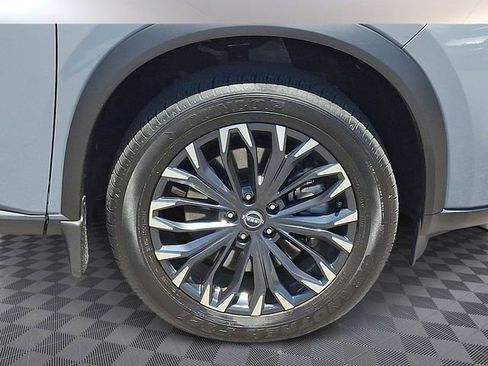 Certified 2025 Nissan Rogue SL w/ Tech Package AWD/4WD image 10