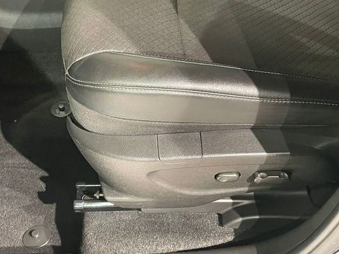 Used 2021 Buick Encore Preferred FWD image 20