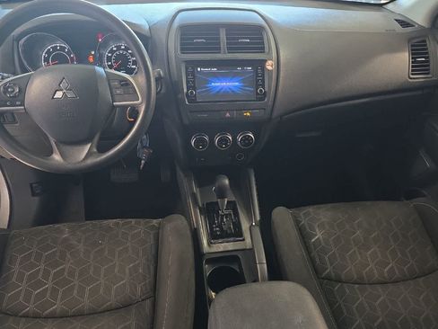 Used 2024 Mitsubishi Outlander Sport ES AWD/4WD image 4