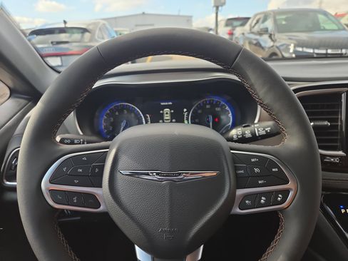 New 2026 Chrysler Pacifica Pinnacle image 10