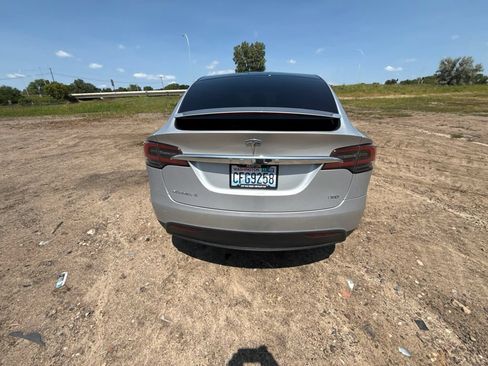 Used 2016 Tesla Model X 75D AWD/4WD image 11