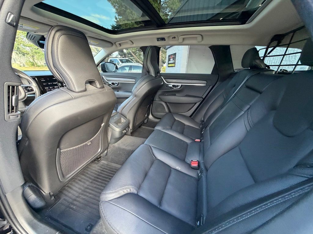 Used 2020 Volvo V90 T6 Cross Country w/ Protection Package Premier AWD/4WD image 19