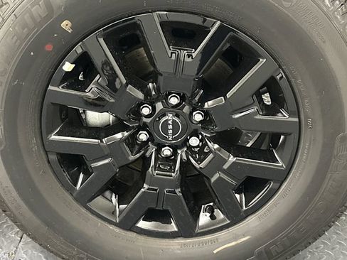 New 2026 Nissan Frontier SV w/ SV Convenience Package AWD/4WD image 18