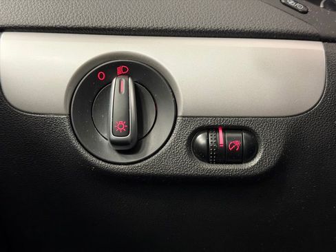 Used 2014 Volkswagen Jetta SE image 11