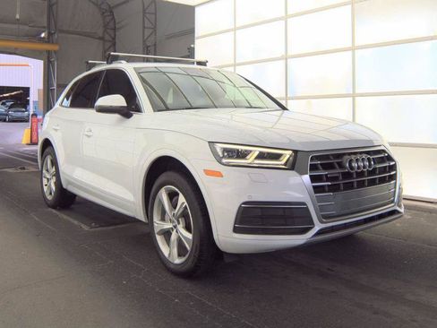 Used 2020 Audi Q5 2.0T Premium Plus w/ Premium Plus Package AWD/4WD image 3