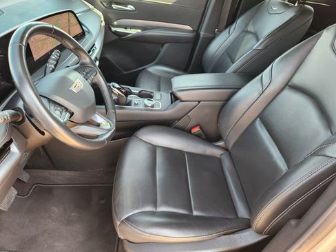 Certified 2025 Cadillac XT4 Premium Luxury FWD image 10