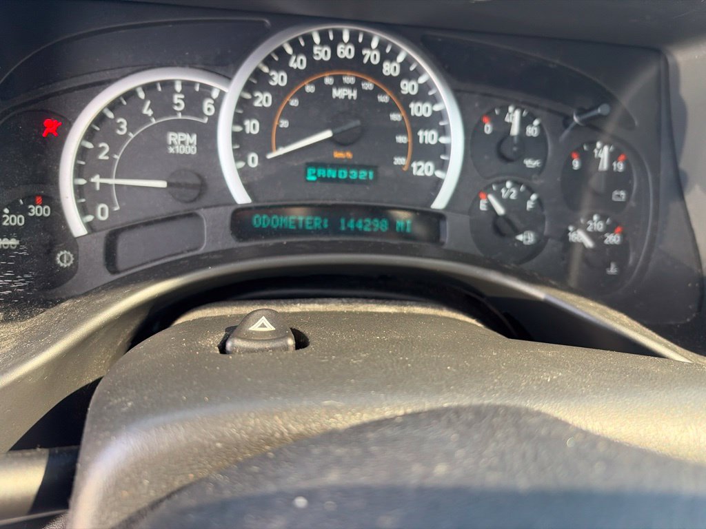 Used 2005 HUMMER H2 SUT w/ Preferred Equipment Group AWD/4WD image 14