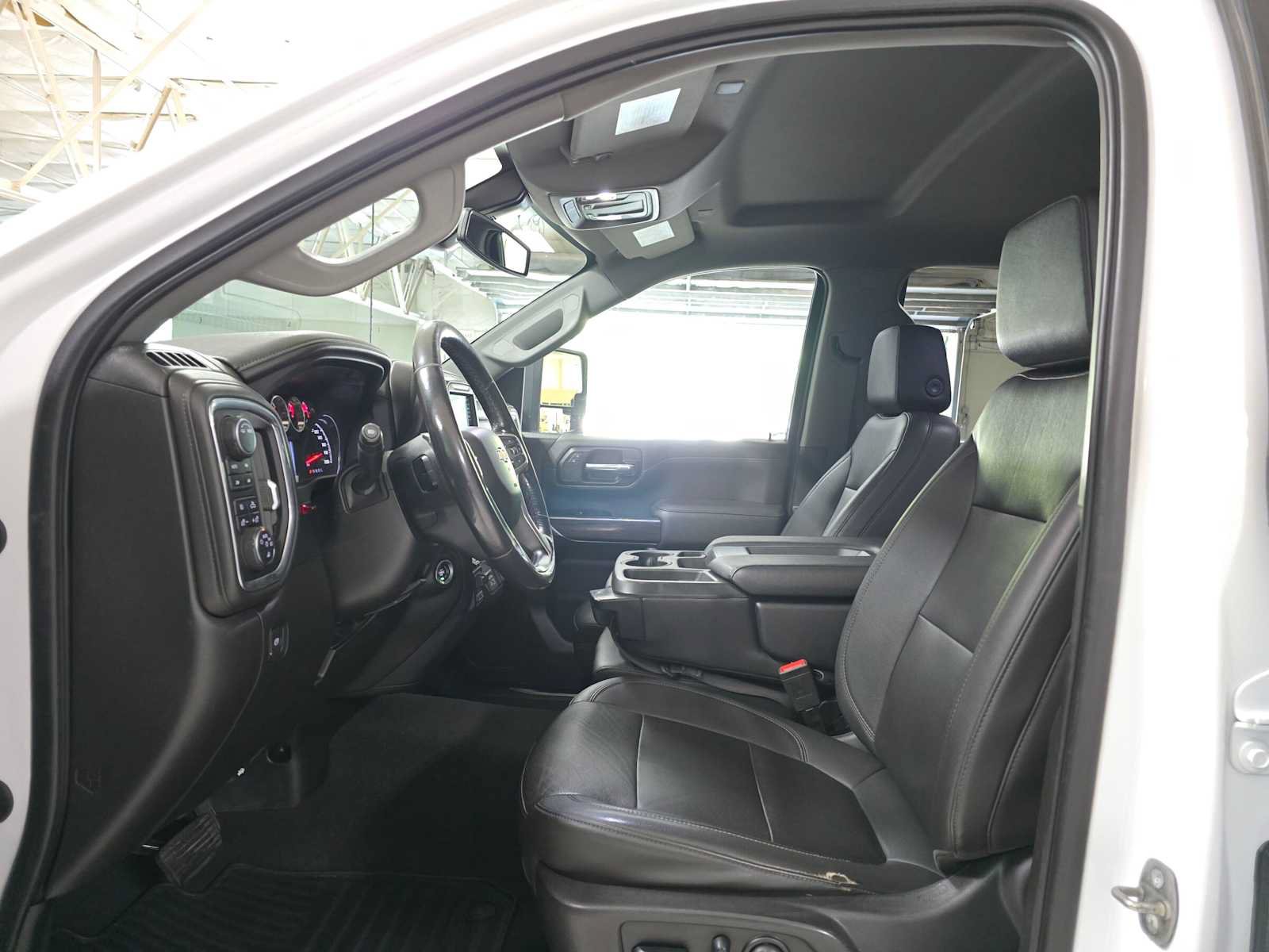 Used 2022 Chevrolet Silverado 3500 LTZ w/ Safety Package AWD/4WD image 21