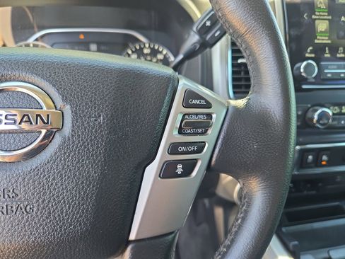 Certified 2021 Nissan Titan SV w/ SV Convenience Package AWD/4WD image 17