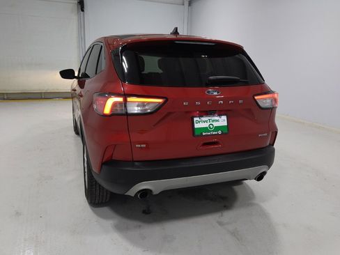 Used 2022 Ford Escape SE w/ Cold Weather Package image 6