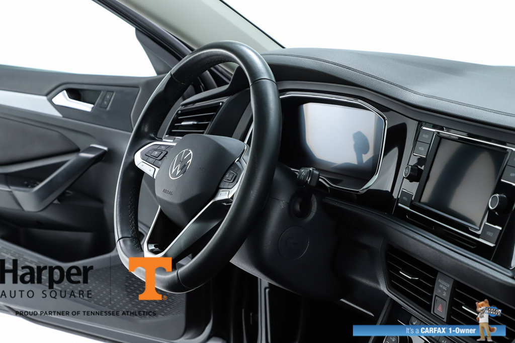 Used 2024 Volkswagen Jetta SE w/ Panoramic Sunroof Package FWD image 34