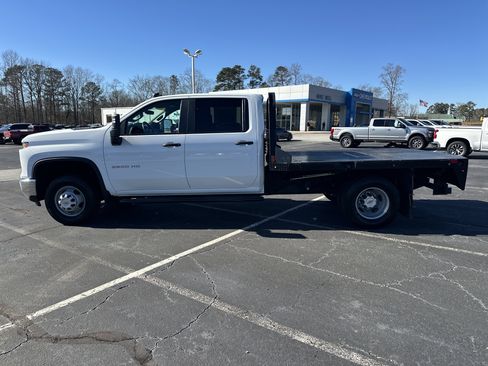Used 2024 Chevrolet Silverado 3500 W/T w/ WT Convenience Package image 5