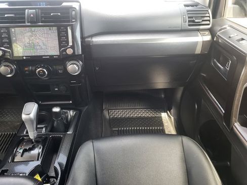 Used 2024 Toyota 4Runner TRD Off-Road Premium w/ Moonroof Package AWD/4WD image 25