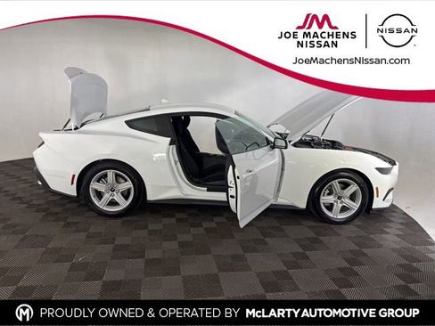 Used 2026 Ford Mustang Coupe RWD image 13