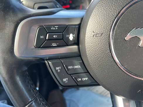 Used 2018 Ford Mustang Premium image 13