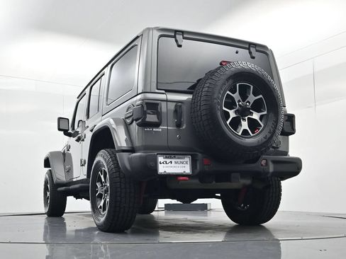 Used 2018 Jeep Wrangler Unlimited Rubicon AWD/4WD image 41