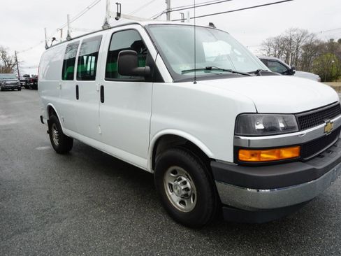 Used 2020 Chevrolet Express 2500 w/ Driver Convenience Package image 2
