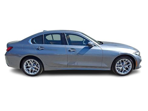 Used 2025 BMW 330i xDrive Sedan w/ Convenience Package AWD/4WD image 7