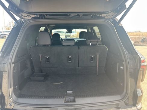 Used 2026 Chevrolet Traverse LT AWD/4WD image 5