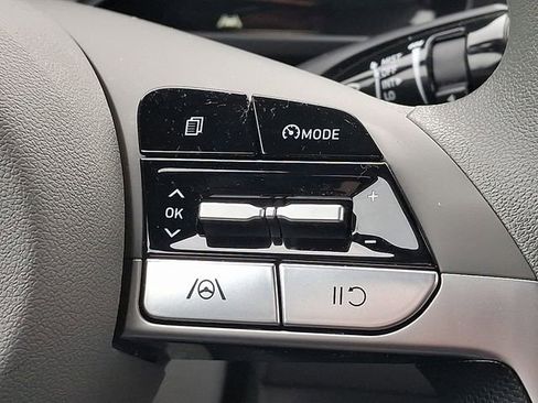 Certified 2023 Hyundai Elantra SEL w/ Cargo Package image 21