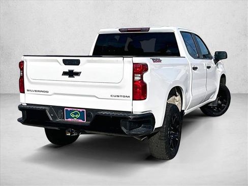 Used 2023 Chevrolet Silverado 1500 Custom Trail Boss AWD/4WD image 2