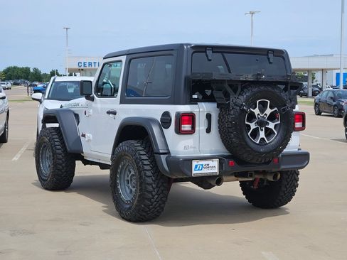 Used 2022 Jeep Wrangler Rubicon AWD/4WD image 7