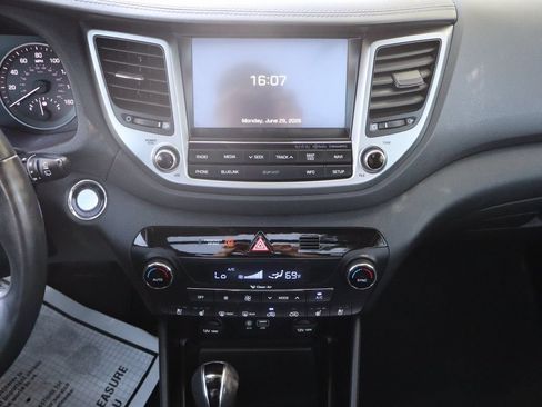 Used 2017 Hyundai Tucson Limited w/ Limited Ultimate Package 03 AWD/4WD image 29