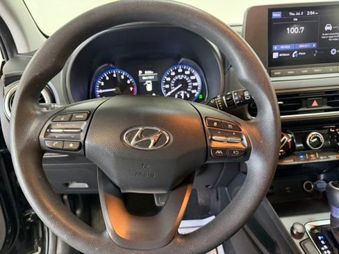 Used 2022 Hyundai Kona SEL AWD/4WD image 30