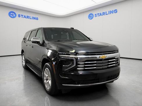 Certified 2025 Chevrolet Suburban Premier AWD/4WD image 15