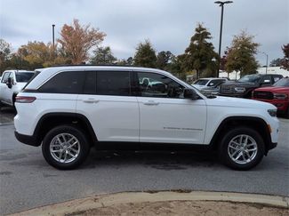 New 2025 Jeep Grand Cherokee Laredo X video 3