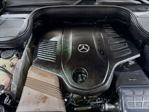 Used 2020 Mercedes-Benz GLS 450 4MATIC image 34
