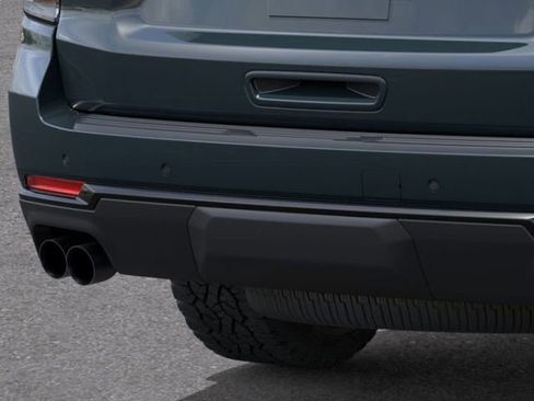 New 2026 Chevrolet Suburban Z71 image 15