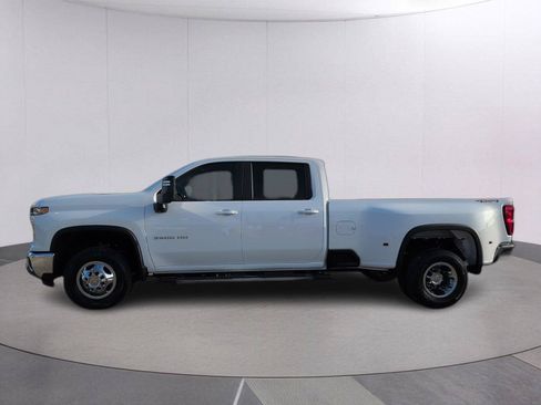 New 2026 Chevrolet Silverado 3500 LT w/ All Star Edition AWD/4WD image 6