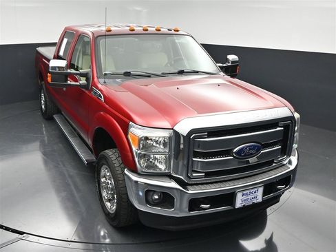 Used 2016 Ford F250 XLT w/ XLT Premium Package AWD/4WD image 19