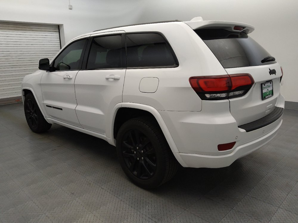Used 2021 Jeep Grand Cherokee Laredo X RWD image 5
