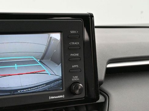 Used 2022 Toyota RAV4 XLE AWD/4WD image 24