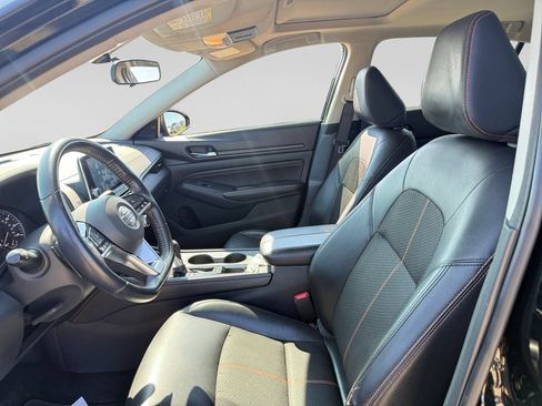 Used 2019 Nissan Altima 2.5 SR w/ SR Premium Package FWD image 21