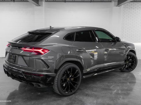 Used 2021 Lamborghini Urus image 14