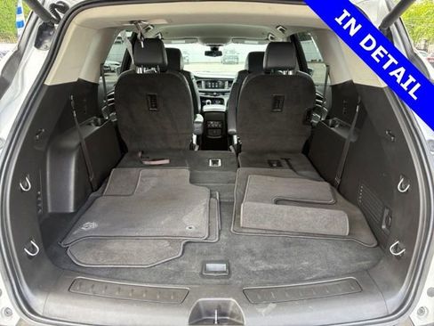 Used 2019 Buick Enclave Essence FWD image 16