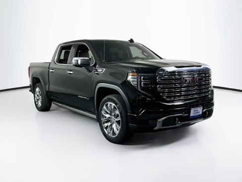 Used 2023 GMC Sierra 1500 Denali w/ Denali Reserve Package AWD/4WD image 3