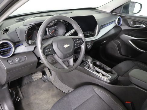Used 2024 Chevrolet Trax LS w/ Driver Confidence Package FWD image 25