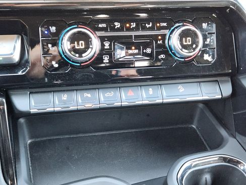 Certified 2025 GMC Sierra 2500 AT4 w/ AT4 Premium Plus Package image 19