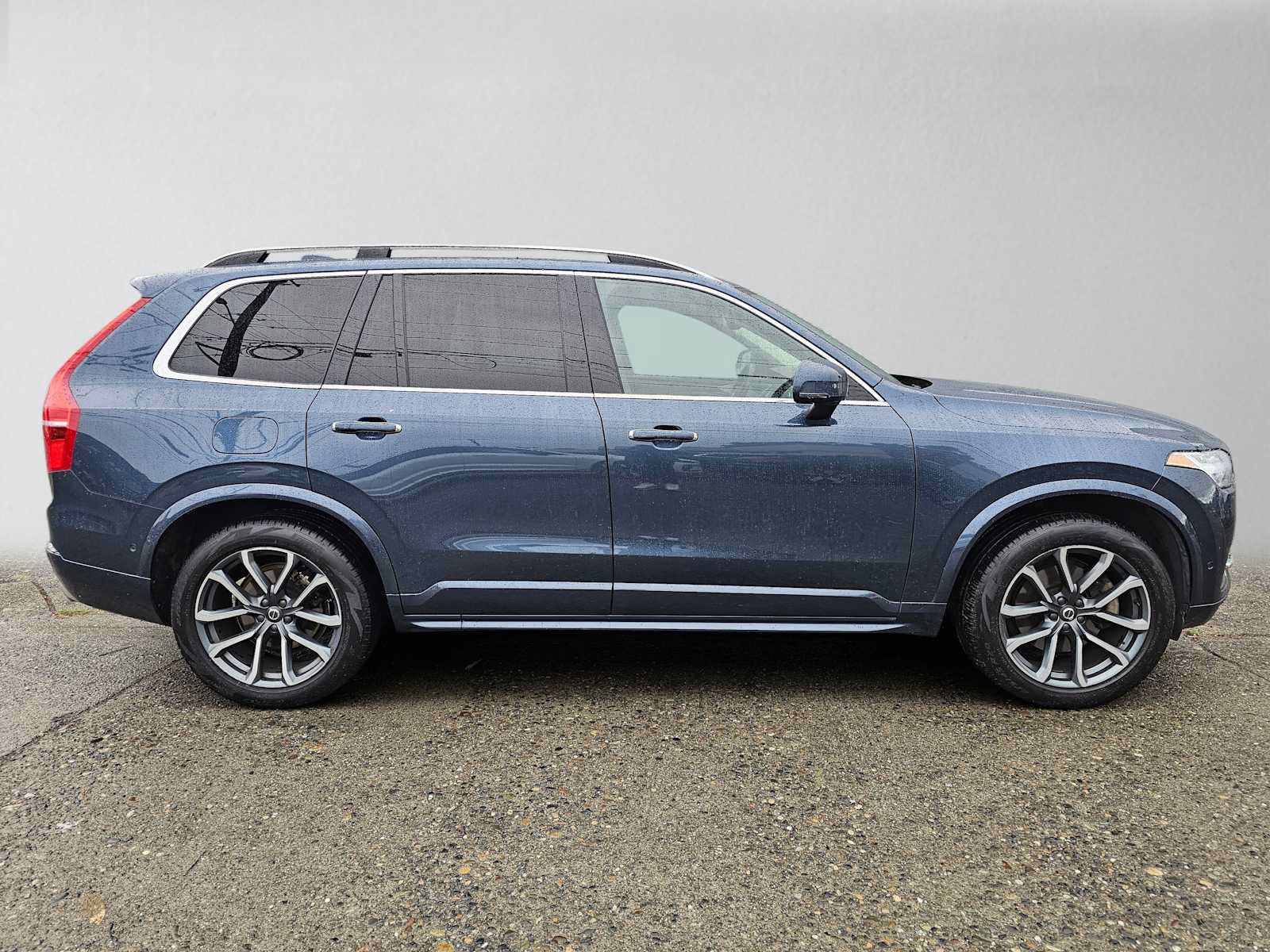 Used 2019 Volvo XC90 T6 Momentum w/ Advanced Package AWD/4WD image 2
