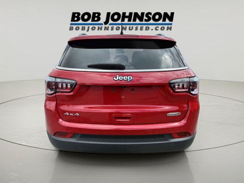 Used 2023 Jeep Compass Latitude AWD/4WD image 4