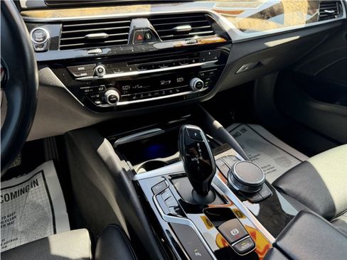 Used 2019 BMW 540i w/ Convenience Package RWD image 41