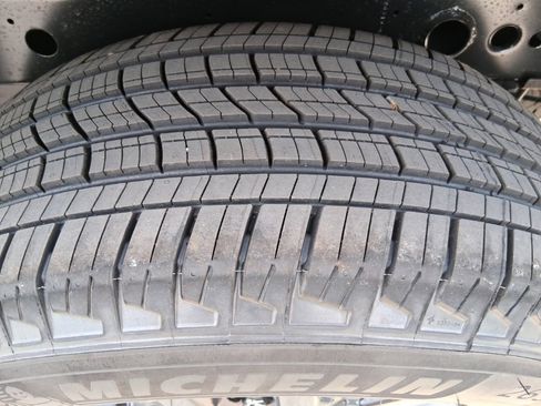 New 2026 Nissan Frontier SV image 33